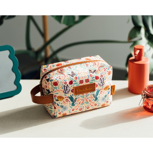 FRIDA KAHLO ROUND TOILETRY BAG