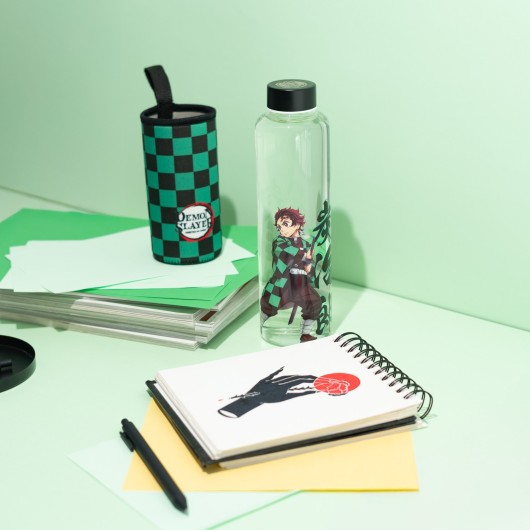 DEMON SLAYER GLASS BOTTLE