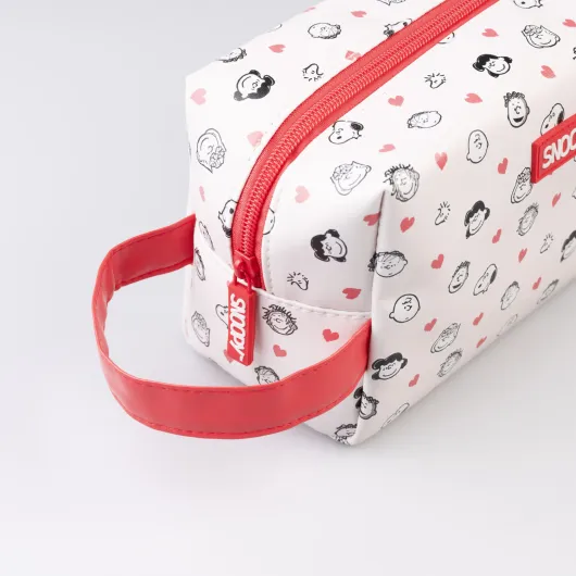 SNOOPY LOVE SEASON TOILETRY BAG