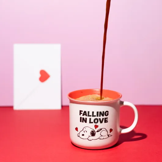 SNOOPY LOVE SEASON PREMIUM MUG
