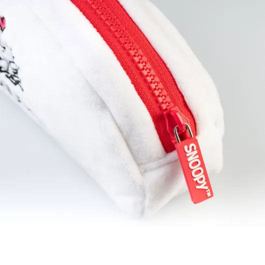 SNOOPY LOVE SEASON PLUSH CASE