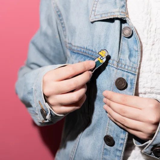 THE SIMPSONS MOE'S TAVERN SET OF 4 PINS