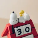 SNOOPY DOGHOUSE 3D PERPETUAL CALENDAR