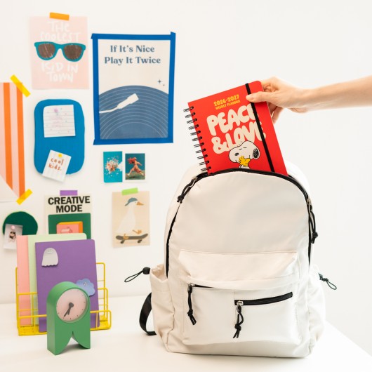 SNOOPY 2026/2027 WEEK TO VIEW A5 12 MONTHS ACADEMIC DIARY
