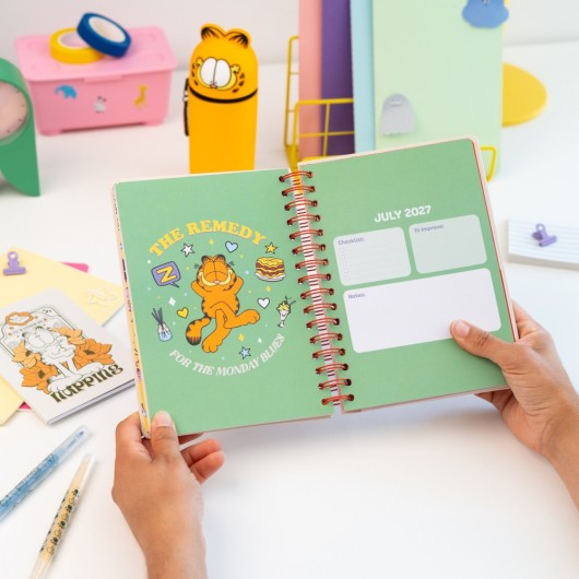 GARFIELD 2026/2027 WEEK TO VIEW A5 12 MONTHS ACADEMIC DIARY