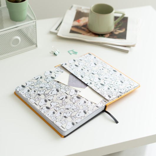 CUADERNO PREMIUM A5 SNOOPY LAZY DAYS