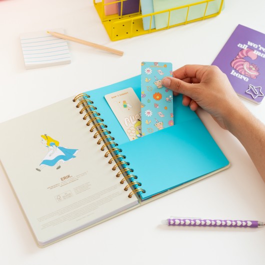 DISNEY ALICE IN WONDERLAND 2026/2027 WEEK TO VIEW A5 12 MONTHS ACADEMIC DIARY
