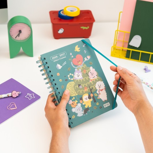 BT21 2026/2027 WEEK TO VIEW A5 12 MONTHS ACADEMIC DIARY