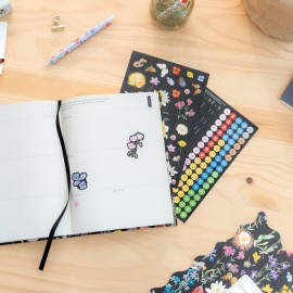 SLEEPLESS GARDEN 2026/2027 WEEK TO VIEW A5 CASEBOUND 17 MONTHS ACADEMIC DIARY 2