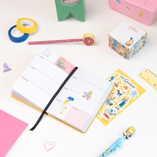 THE SIMPSONS 2026/2027 WEEK TO VIEW POCKET 17 MONTHS ACADEMIC DIARY