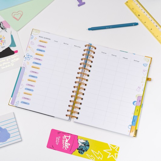 PEDRITA PARKER 2026/2027 WEEK TO VIEW ESSENTIAL ACADEMIC DIARY