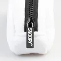 Detalle lateral estuche Snoopy de felpa con cremallera negra