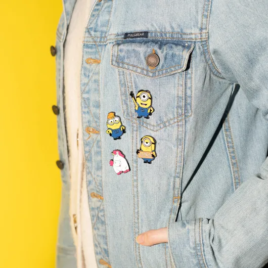 SET DE 4 PINS MINIONS