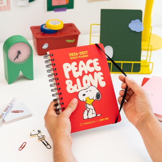 AGENDA ESCOLAR 2026/2027 SEMANA VISTA A5 12 MESES SNOOPY