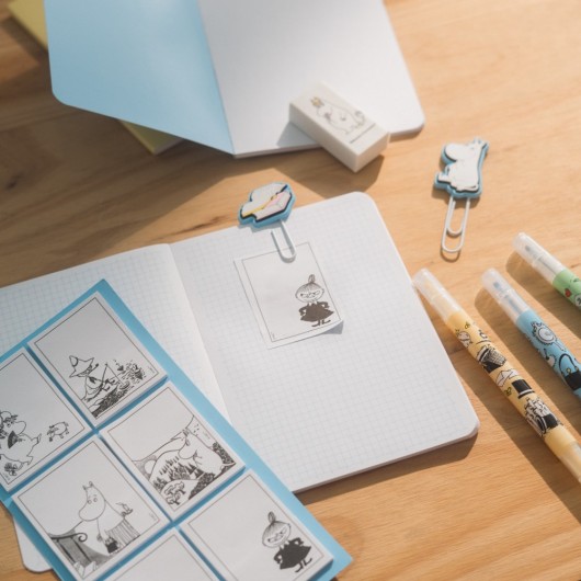 SET DE PAPELERIA MOOMIN
