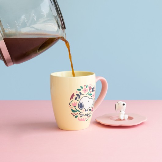 TASSE PREMIUM AVEC COUVERCLE SNOOPY