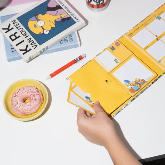 PLANIFICATEUR HEBDOMADAIRE AVEC NOTES ADHESIVES LES SIMPSON