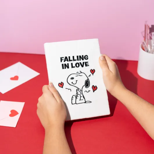 CARNET PREMIUM A5 COUVERTURE POLAIRE SNOOPY LOVE SEASON