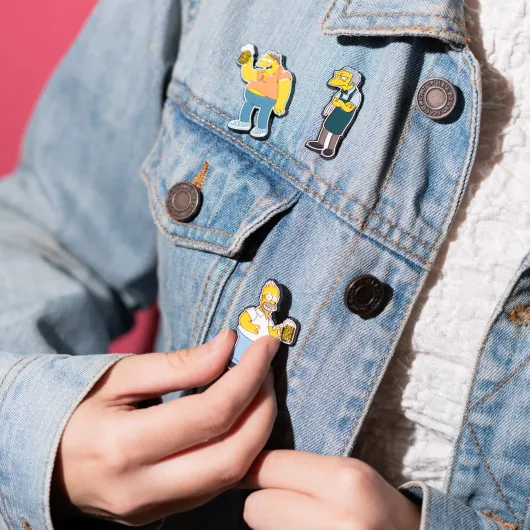 SET DE 4 PINS LES SIMPSON TABERNA DE MOE