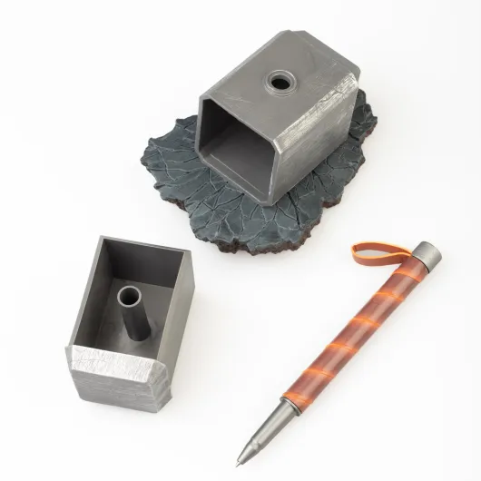 STYLO ET SUPPORT MARVEL THOR - MARTEAU