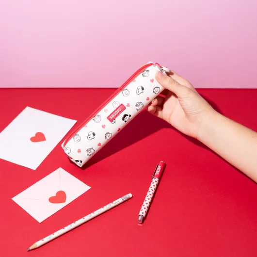 SET TROUSSE AVEC STYLO ET CRAYON SNOOPY LOVE SEASON