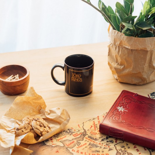 TASSE THERMOCHANGEANTE LE SEIGNEUR DES ANNEAUX