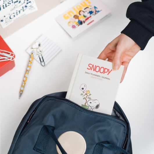 AGENDA JOURNALIER SANS DATE A6 SNOOPY