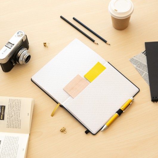 QUADERNO PREMIUM A5 CON PENNA PROIETTORE REAL MADRID