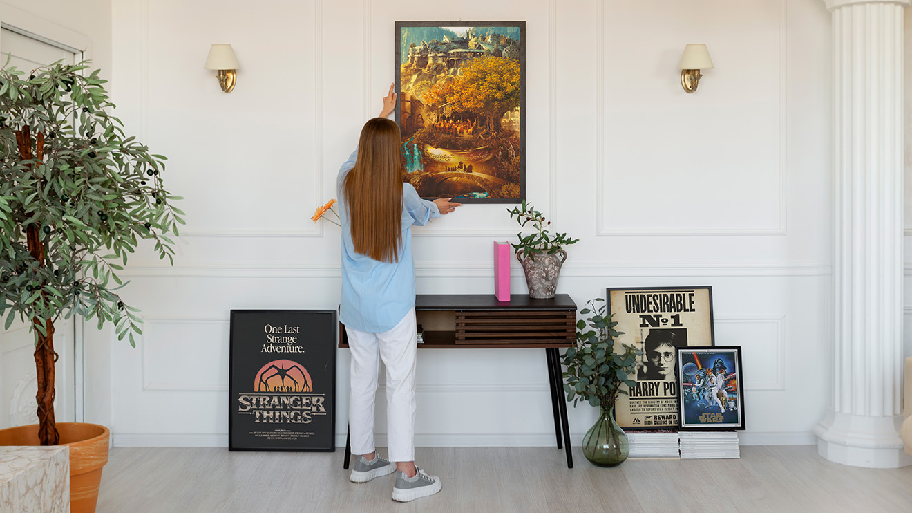 Marcos para pósters de gran formato en un ambiente decorativo moderno