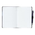 CADERNO PREMIUM A5 COM ESFEROGRÁFICA PROJECTORA WEDNESDAY