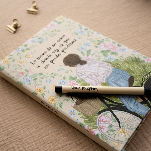 SET CADERNO PREMIUM A5 COM ESFEROGRÁFICA ANA MARIN