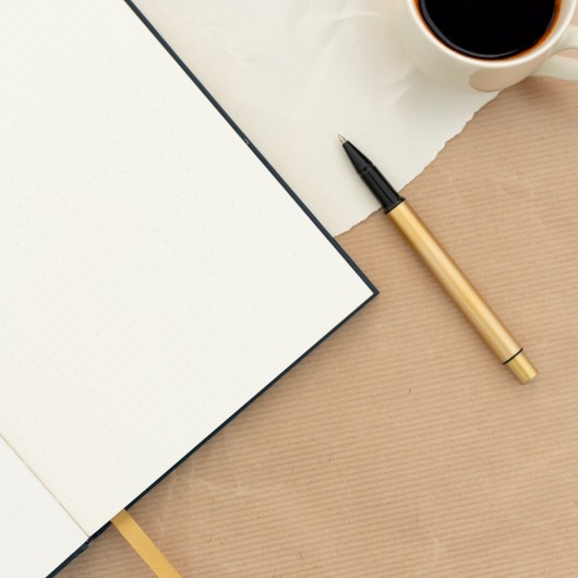 SET CADERNO PREMIUM A5 COM ESFEROGRÁFICA ASTRAL