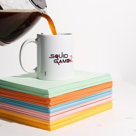 CANECA SQUID GAME LUZ VERMELHA, LUZ VERDE