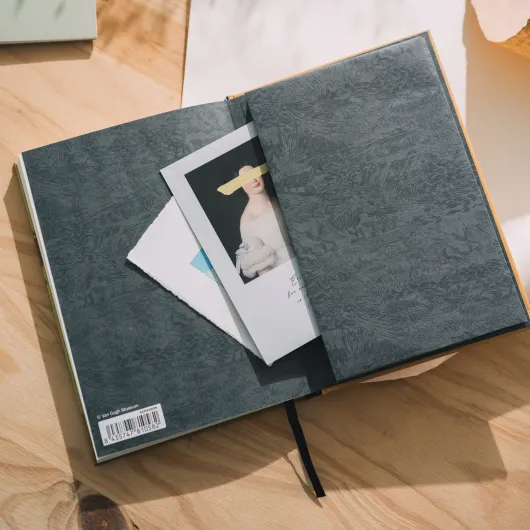 SET CADERNO PREMIUM COM ESFEROGRÁFICA VAN GOGH MUSEUM
