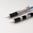 CONJUNTO DE 2 CANETAS SABRE DE LUZ STAR WARS LUKE SKYWALKER Y DARTH VADER