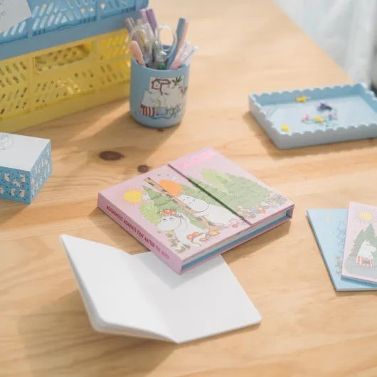 PLANEADOR SEMANAL COM NOTAS ADESIVAS MOOMIN