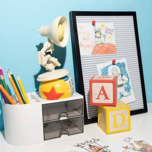 CALENDARIO PERPETUO 3D DISNEY PIXAR LÂMPADA E BOLA