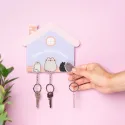 COLGADOR DE LLAVES CON LLAVERO PUSHEEN