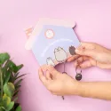 COLGADOR DE LLAVES CON LLAVERO PUSHEEN