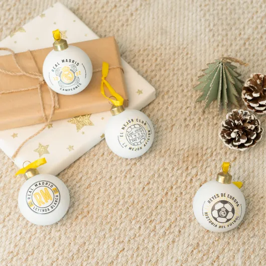 SET DE 4 BOLAS DE NAVIDAD REAL MADRID