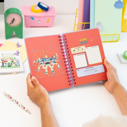 AGENDA ESCOLAR 2026/2027 SEMANA À VISTA A5 12 MESES DISNEY TOY STORY 5