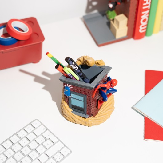 PORTA-LÁPIS COM CONJUNTO DE ESCRITA MARVEL SPIDER-MAN
